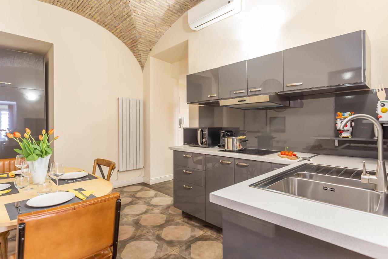 Daplace - Lucia Apartment Roma Esterno foto